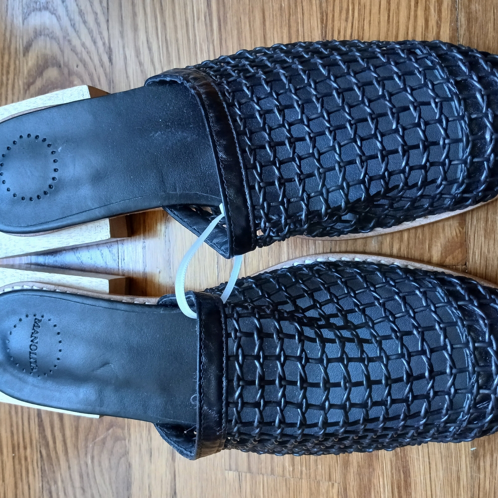 Manolita Mule View 3